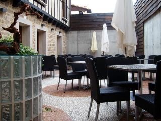 Terrace
 di Posada Real Abadia San Martin