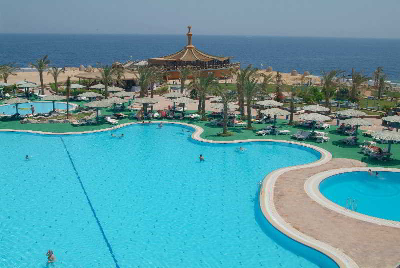Pool
 di Dreams Beach Marsa Alam