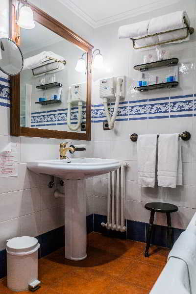 Room
 di Conde Rodrigo I