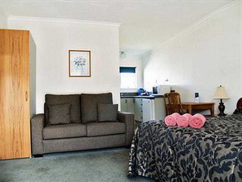 Room thumbnail 11