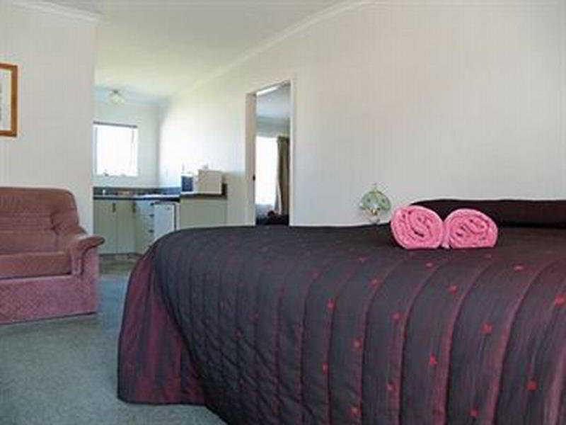 Room thumbnail 10