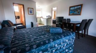 Room thumbnail 1