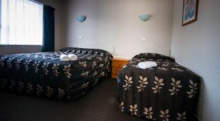 Room thumbnail 4