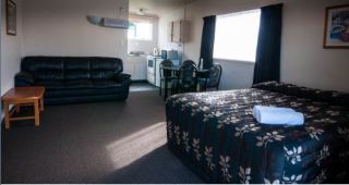Room thumbnail 6