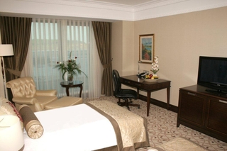Crowne Plaza Asia Hotel