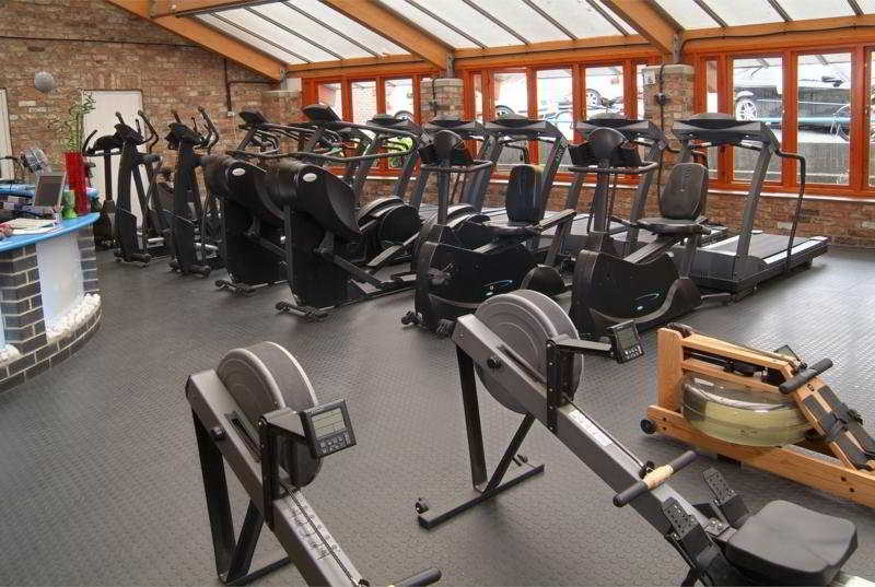 Sports and Entertainment
 di Lady Anne Middletons Hotel