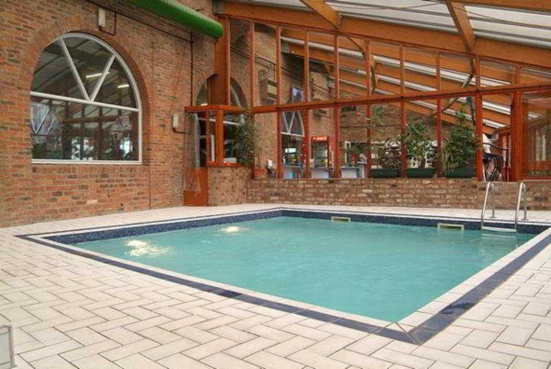 Pool
 di Lady Anne Middletons Hotel