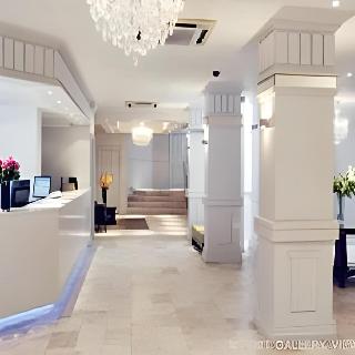 Manhattan Hotel