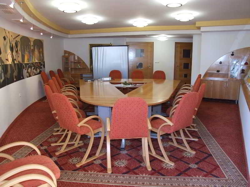 Conferences
 di Lipa