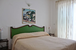 Room
 di La Reginella