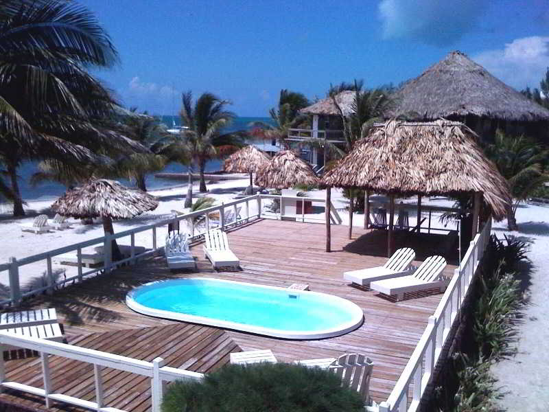 Pool
 di Exotic Caye Beach Resort