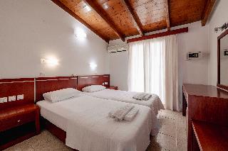 Canadian Hotel