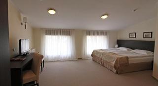 Room thumbnail 23