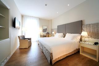 Room
 di National Hotel