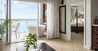 Sunset Bluff Oceanview One Bedroom Butler Suite W/ Balcony Tranquility Soaking Tub