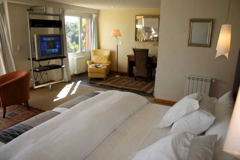 Room thumbnail 1