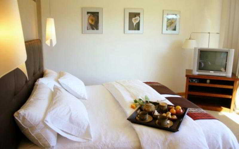 Room thumbnail 8