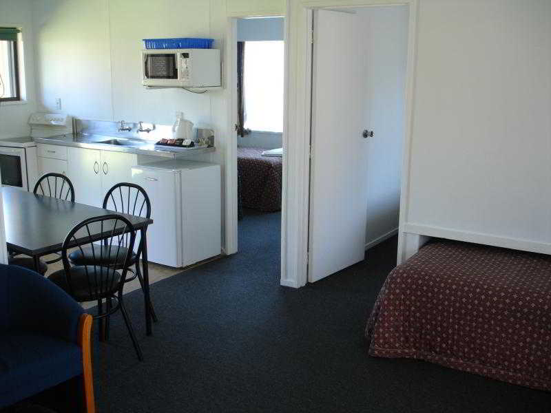 General view thumbnail 11