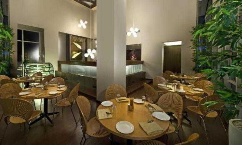 Restaurant
 di Keys Cypress Pune