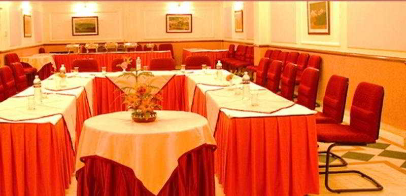 Conferences
 di Aura De Asia Luxury Living