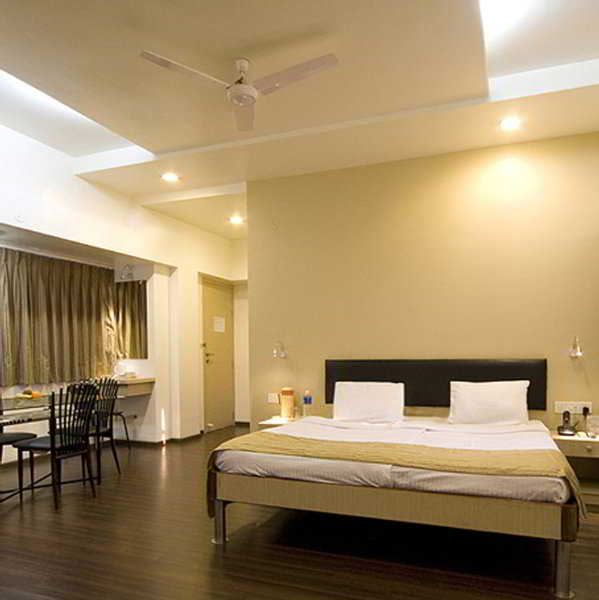 Room
 di Sapna Executive