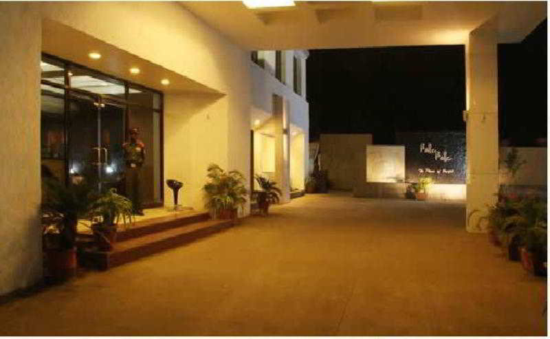 General view
 di The Manor Hotel