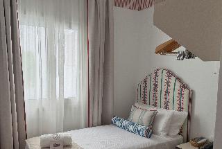 Room Room