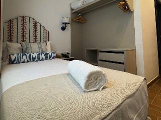 Room Room
