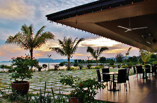 Restaurant
 di Bella Vista Waterfront Resort & Spa Langkawi
