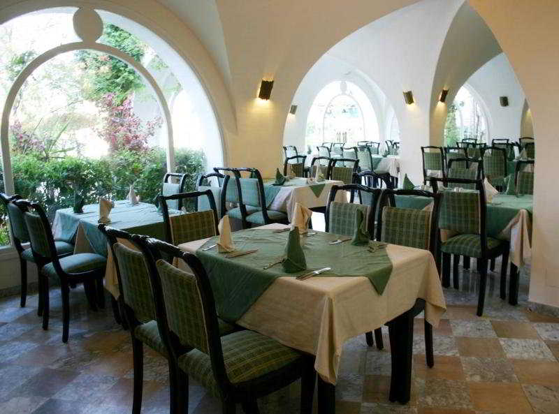 Restaurant
 di Bahia Beach