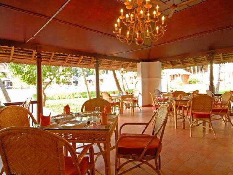 Abad Harmonia Ayurveda Beach Resort - Restaurant