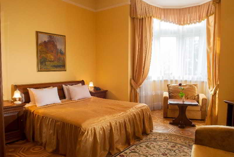 Room thumbnail 11