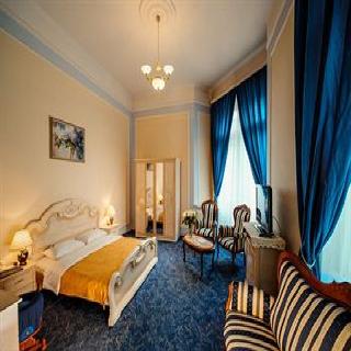 Room thumbnail 16