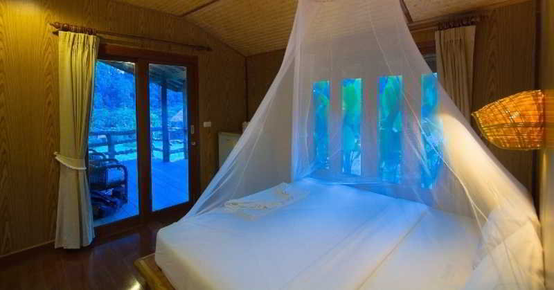 Room thumbnail 8