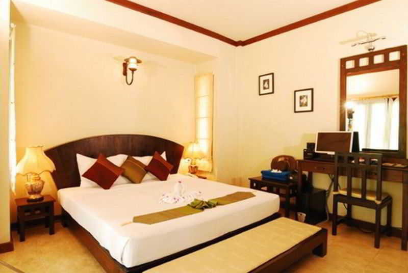Room thumbnail 15