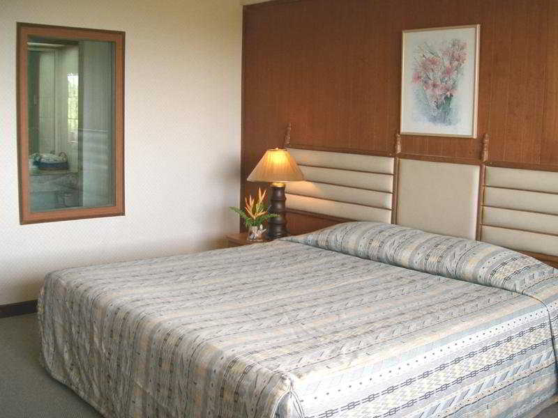 Room thumbnail 1