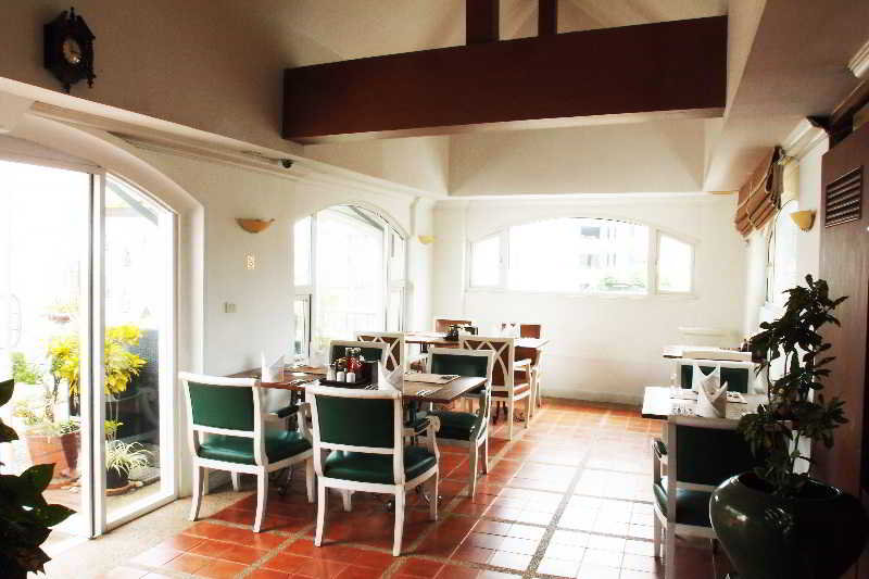Restaurant thumbnail 4