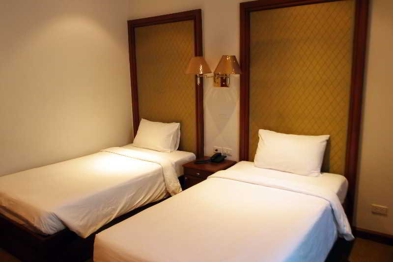 Room thumbnail 2