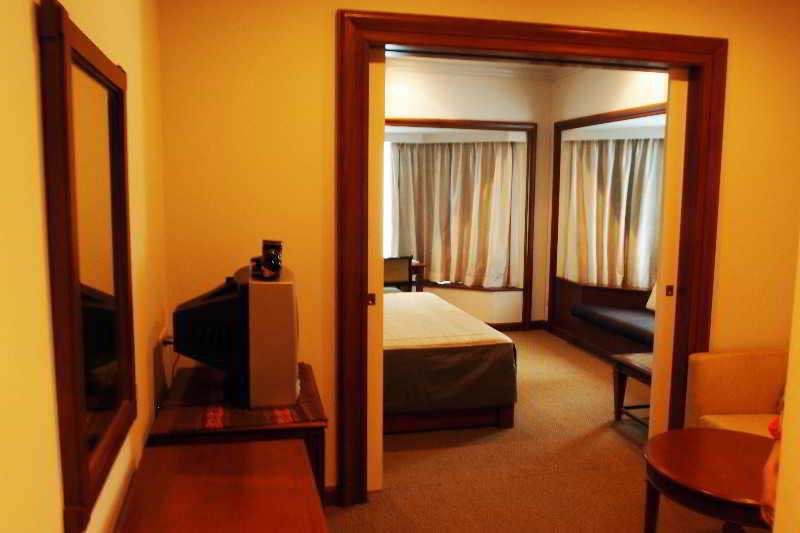 Room thumbnail 14