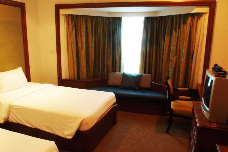 Room thumbnail 16