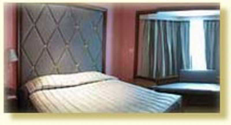 Room thumbnail 22