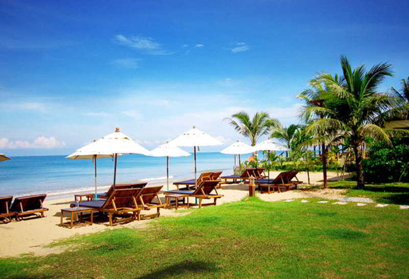Beach thumbnail 9