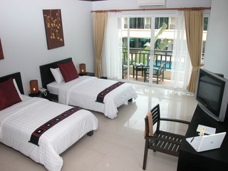 Room thumbnail 9