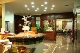 Restaurant
 di President