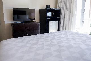2 Queen Beds Standard Ocean View