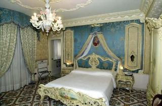 Grand Hotel La Sonrisa, Naples