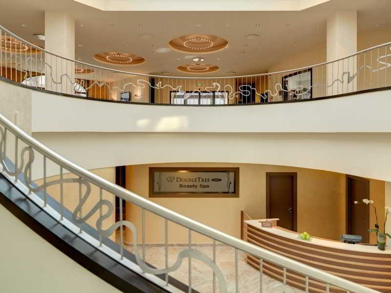 Lobby
 di DoubleTree by Hilton Acaya Golf Resort