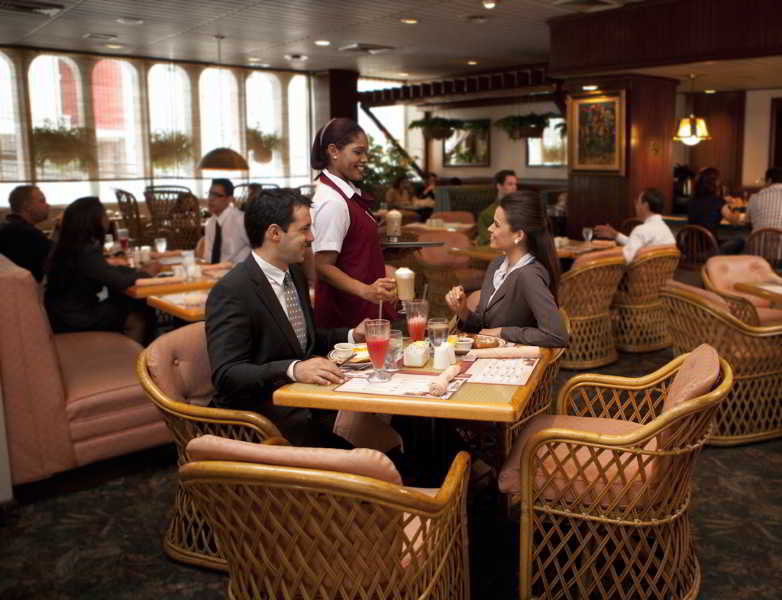 Restaurant
 di The Executive Hotel