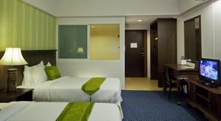 Room thumbnail 10