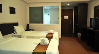Room thumbnail 13